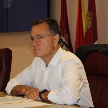 El Ayuntamiento de Albacete sigue reduciendo los plazos de pago a proveedores y...