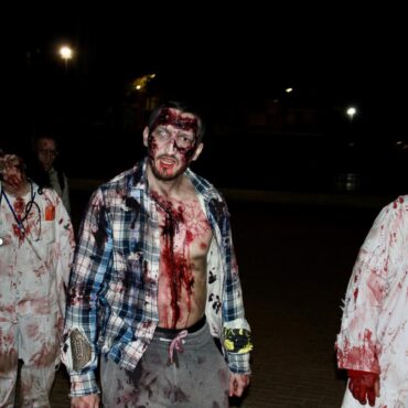 ¡Vuelve la Invasión Zombie a Albacete! 

¡Prepárate para una noche llena de adr...