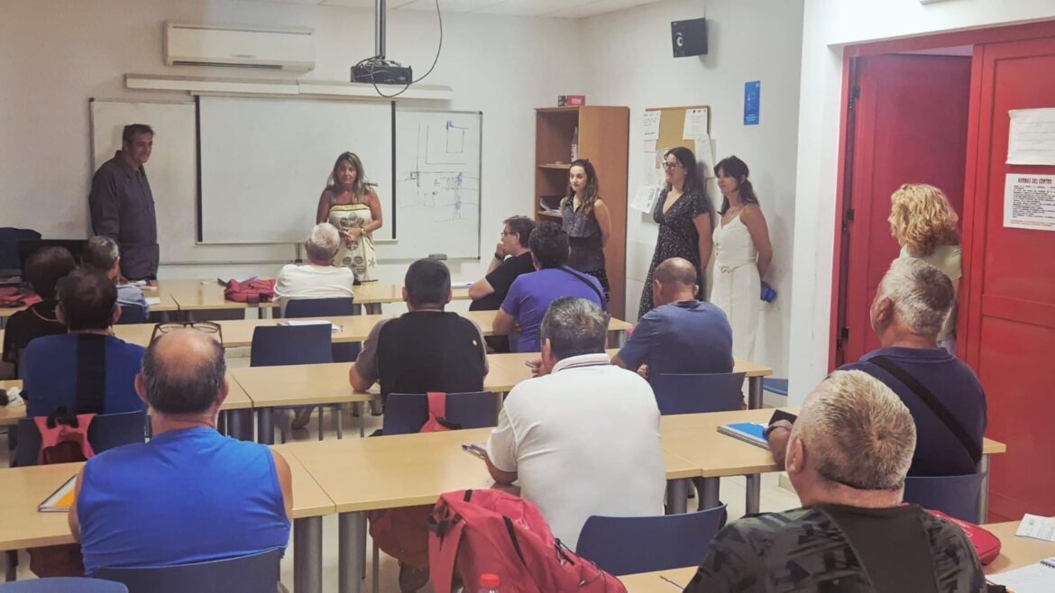 La concejala de Empleo y Emprendimiento, Lucrecia Rodríguez de Vera, reafirma e...