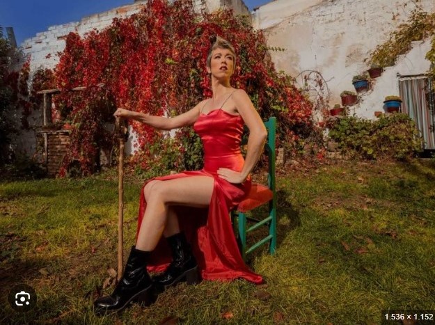 La cantante albaceteña Carmen Toledo, Karmento, precisa extras para su nuevo videoclip - SURCO CLM, Diario digital