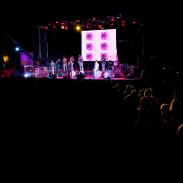 Campo de Criptana estalla de alegría, música, pólvora y espíritu yeyé para inaugurar su Feria y Fiestas 2025 - SURCO CLM, Diario digital