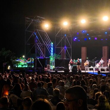 Más de 1.000 entradas vendidas en el Tributo a Estopa a beneficio de Cáritas Parroquial - SURCO CLM, Diario digital