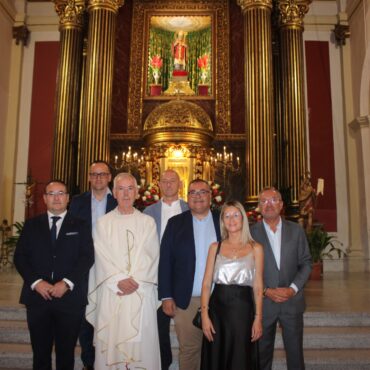 El secretario general del PP de Albacete, Bernardo Ortega Coronado, junto con el...