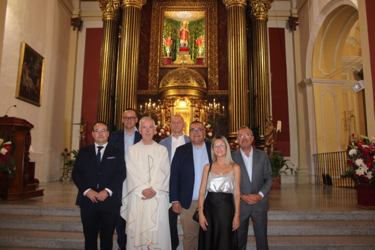 El secretario general del PP de Albacete, Bernardo Ortega Coronado, junto con el...
