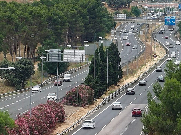 Autovía con tráfico