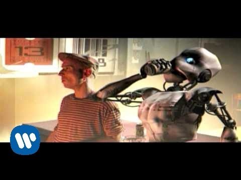 Fito & Fitipaldis - La casa por el tejado (Videoclip oficial)