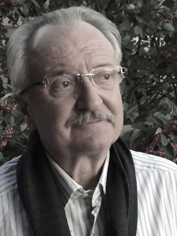 Headline: Fallece Jesús Martino, gestor sanitario con amplia trayectoria en la región.