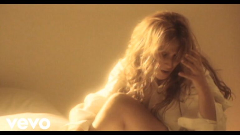 Malú - Diles (Videoclip)