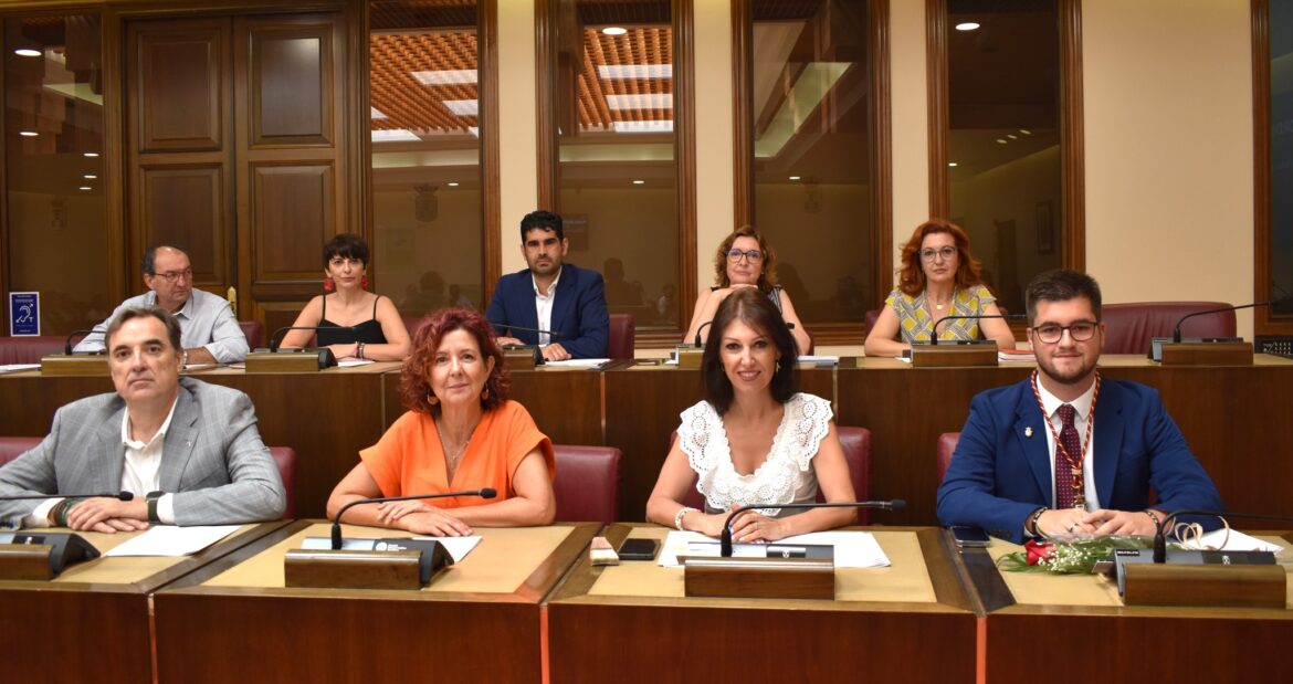 Mociones del PSOE sobre Plaza de Toros y fuegos artificiales no prosperan en pleno.