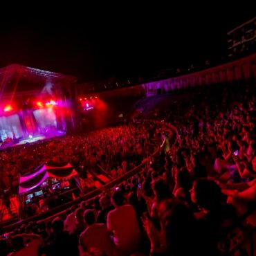 ¡NOCHE INOLVIDABLE CON MAKA EN SU #AURATOUR!

Por segunda noche consecutiva, la...
