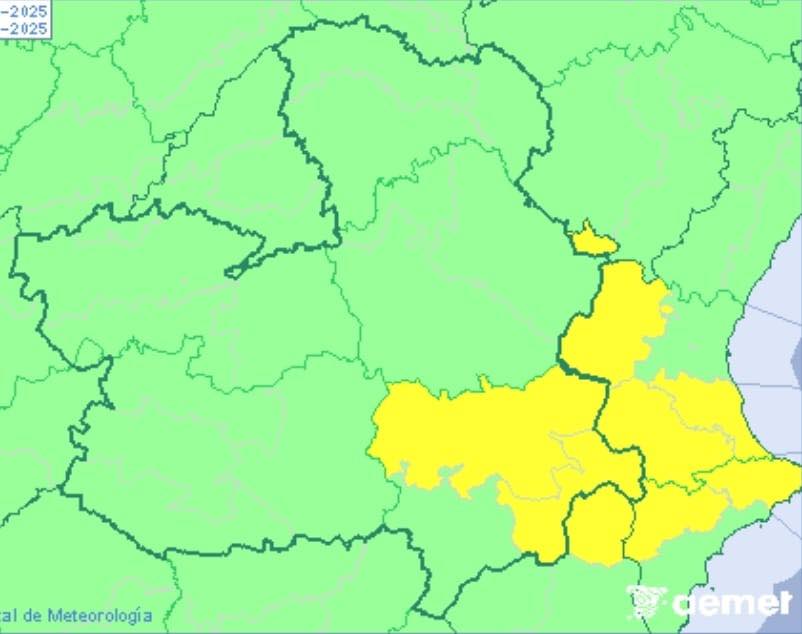 La @AEMET_CLaMancha comunica la situación de aviso amarillo por lluvias y tormen...