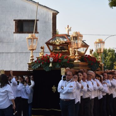La Cofradía del Santo Sepulcro de Quintanar de la Orden celebra su 50 aniversario con una Procesión Ayuntamiento de Quintanar de la Orden - SURCO CLM, Diario digital