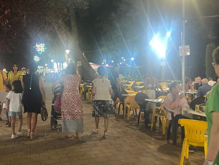 El Recinto Ferial de Tomelloso se llena de luz, magia y disfrute para vecinos y visitantes - SURCO CLM, Diario digital