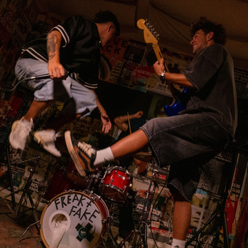 Nadie va a joderme el día        
        
                                                            Unai Maaz                    
        
            
                
                    
                                                                                    PEPS MUSIC GROUP