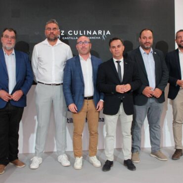 En el marco de la Feria de Albacete y en el stand de la Junta de Comunidades ded...