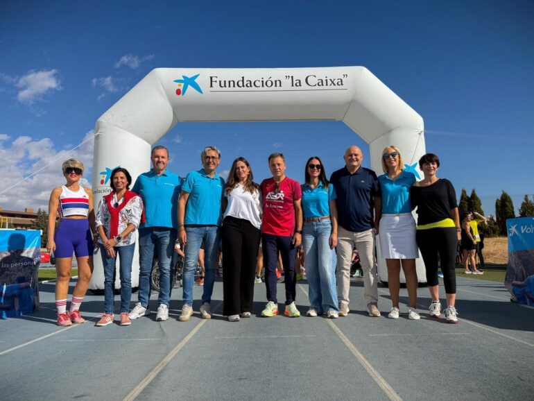 Albacete se ha volcado con la V Carrera por la Discapacidad

El alcalde y conce...