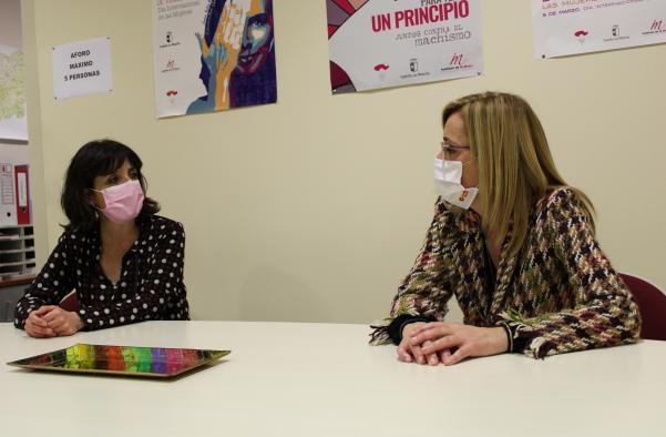 Reunión de la Delegación de Igualdad y la Asociación de Periodistas de Albacete