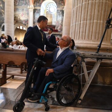 El alcalde Manuel Serrano López  ha participado en la Misa en honor a la Virgen...