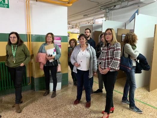 Inauguración de la exposición ##YouToo en el IES Tomás Navarro Tomás