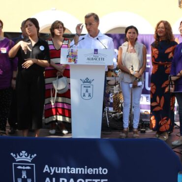 El Partido Popular de Albacete reafirma su compromiso con la igualdad en la Feri...