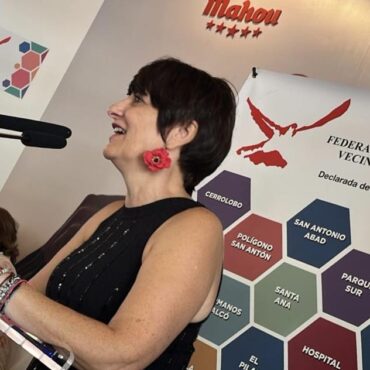 La Feria de Albacete la hacen los vecinos y vecinas, quienes, a través de las as...