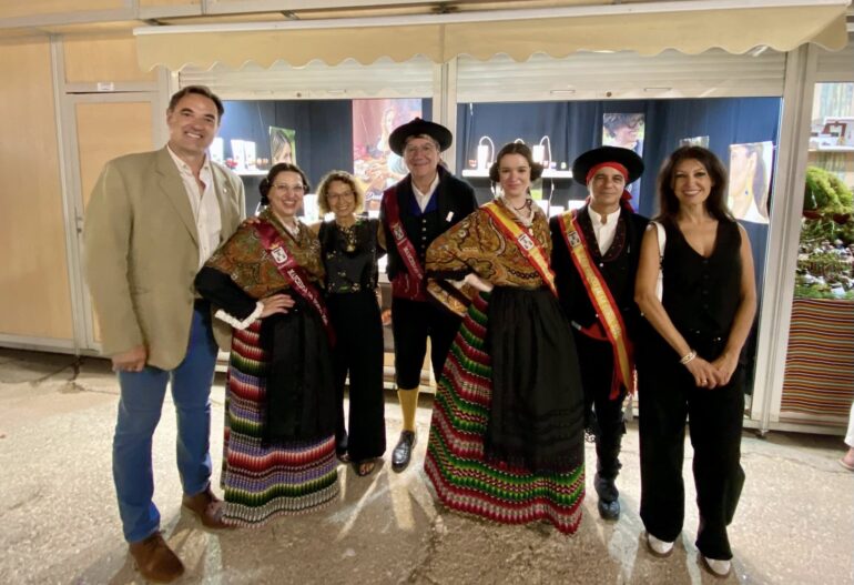 Hoy ha abierto sus puertas #Artesana, la 2⃣6⃣ edición de la Feria ...