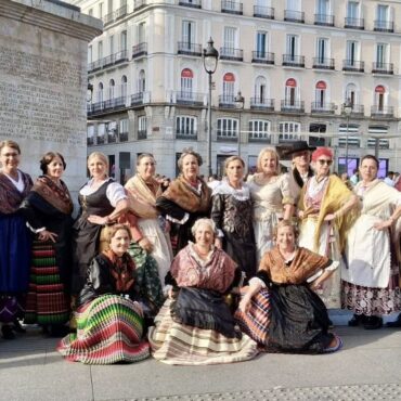 En el día de ayer, acompañamos a nuestros vecinos y vecinas de la Avcu Barrio d...