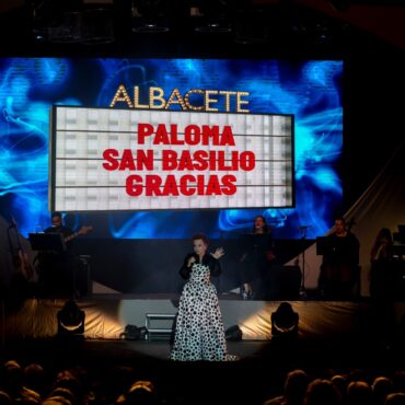 Anoche vivimos en la Caseta de los Jardinillos una velada inolvidable. Paloma Sa...