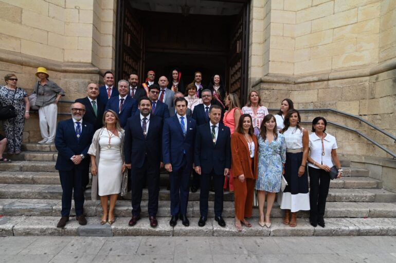 La Santa Iglesia Catedral se abarrota para rendir homenaje a la Patrona de Albac...