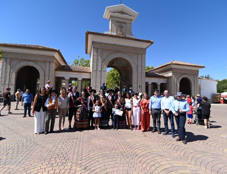 Premios ecuestres con protagonismo en la Feria de Albacete

El concejal de Feri...