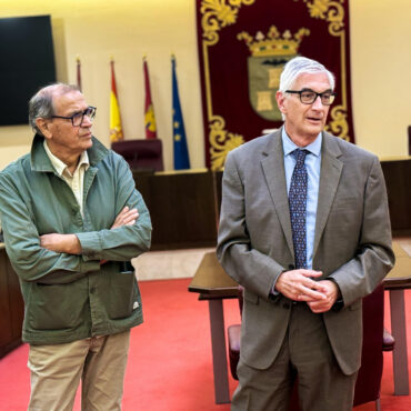 Albacete y Arles: unidas por la pasión por la tauromaquia. 

El concejal de Asu...