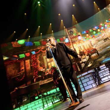 ALEJANDRO SANZ y Rels B sorprenden con el estreno mundial de “No me tires flores” en el Auditorio Nacional de CDMX