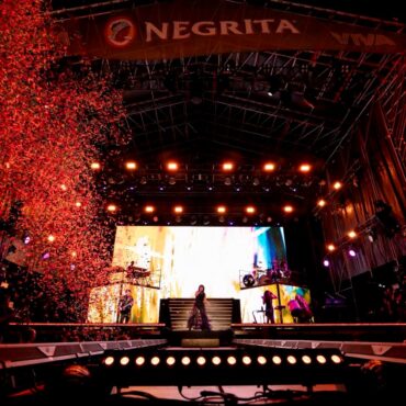 𝐄́𝐱𝐢𝐭𝐨 𝐫𝐨𝐭𝐮𝐧𝐝𝐨 𝐞𝐧 𝐥𝐨𝐬 𝐜𝐨𝐧𝐜𝐢𝐞𝐫𝐭𝐨𝐬 𝐝𝐞 𝐀𝐦𝐚𝐫𝐚𝐥 𝐲 𝐏𝐚𝐬𝐭𝐨𝐫𝐚 𝐒𝐨𝐥𝐞𝐫 

La noche de ayer q...