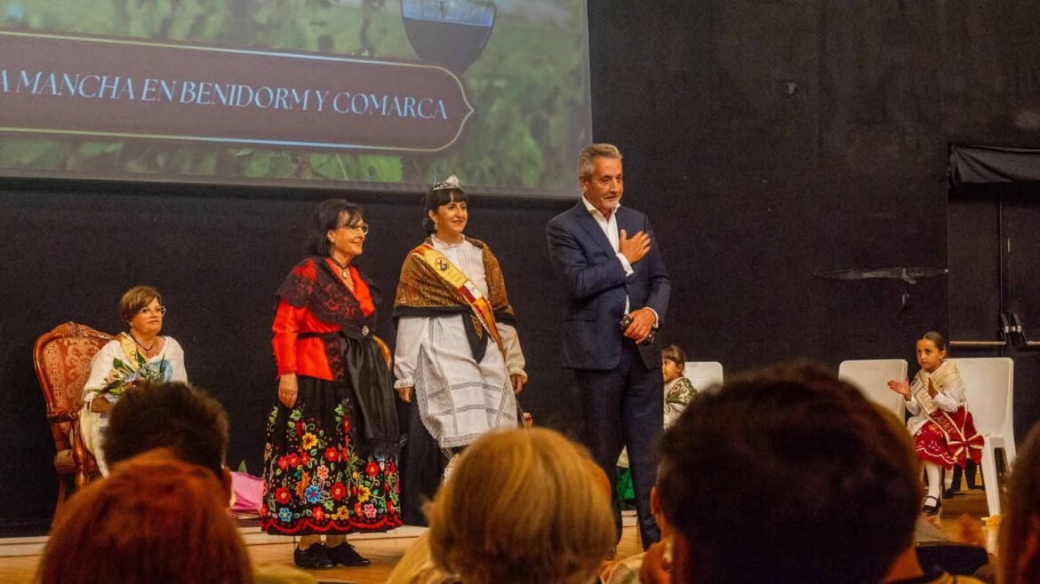 Jesús Martín pregona el XXI Festival de la Vendimia de Benidorm - SURCO CLM, Diario digital