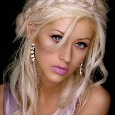 Christina Aguilera - Pero Me Acuerdo De Tí (Video Oficial)