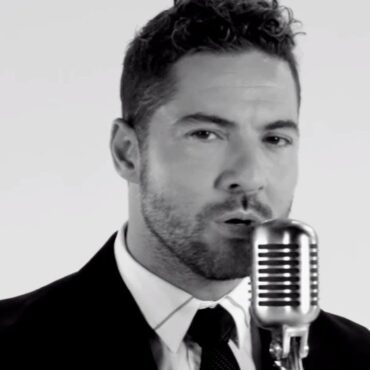 David Bisbal - Me Enamoré De Ti (Lyric)