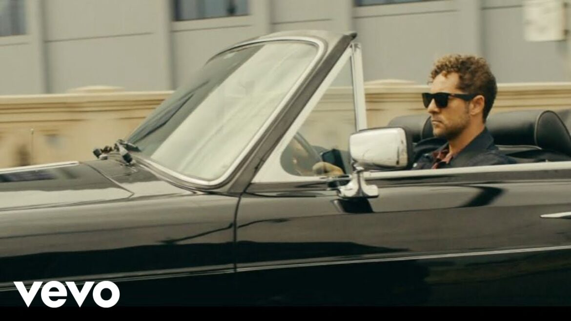David Bisbal - Tengo Roto El Corazón