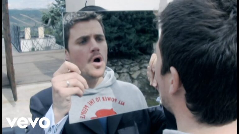 El Canto del Loco - Eres Tonto - La Historia Fría: Cosas (Videoclip 1)