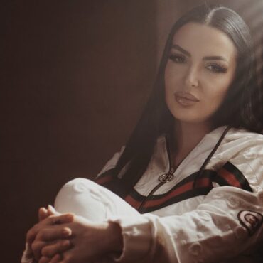 Elena Vargas - Mentira