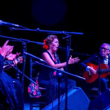 Anoche vivimos en la Caseta de los Jardinillos una velada inolvidable. La inigua...