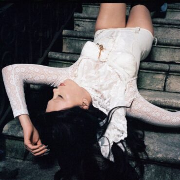 First Original Thought        
        
                                                                                                Alessi Rose                    
        
            
                
                    
                                                                                    UNIVERSAL MUSIC SPAIN, SL.