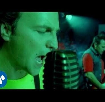 Hombres G - Por Que No Ser Amigos (Official Music Video)