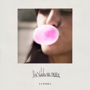 La vida en rosa        
        
                                                                                                LA M.O.D.A (La Maravillosa Orquesta del Alcohol )                    
        
            
                
                    
                                                                                    UNIVERSAL MUSIC SPAIN, SL.
