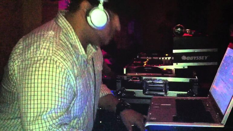 LATIN HEAT REMIX SET at CLUB 5 10/8/2011 PART 4