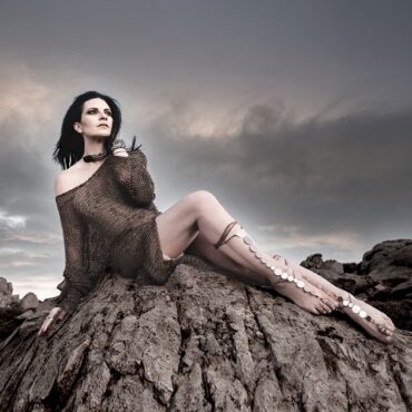 Mi historia entre tus dedos        
        
                                                                                                Laura Pausini                    
        
            
                
                    
                                                                                    WARNER MUSIC GROUP