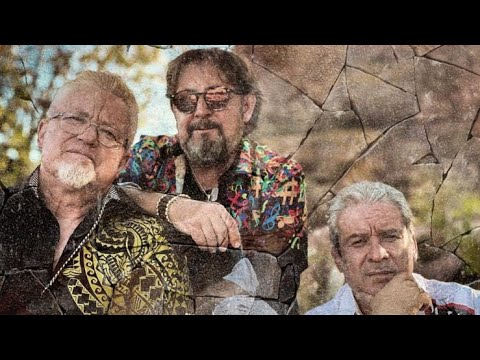 Los sobraos - Mil calles llevan hacía ti (videoclip Oficial)