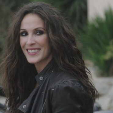 Malú - Quiero (Official Video)