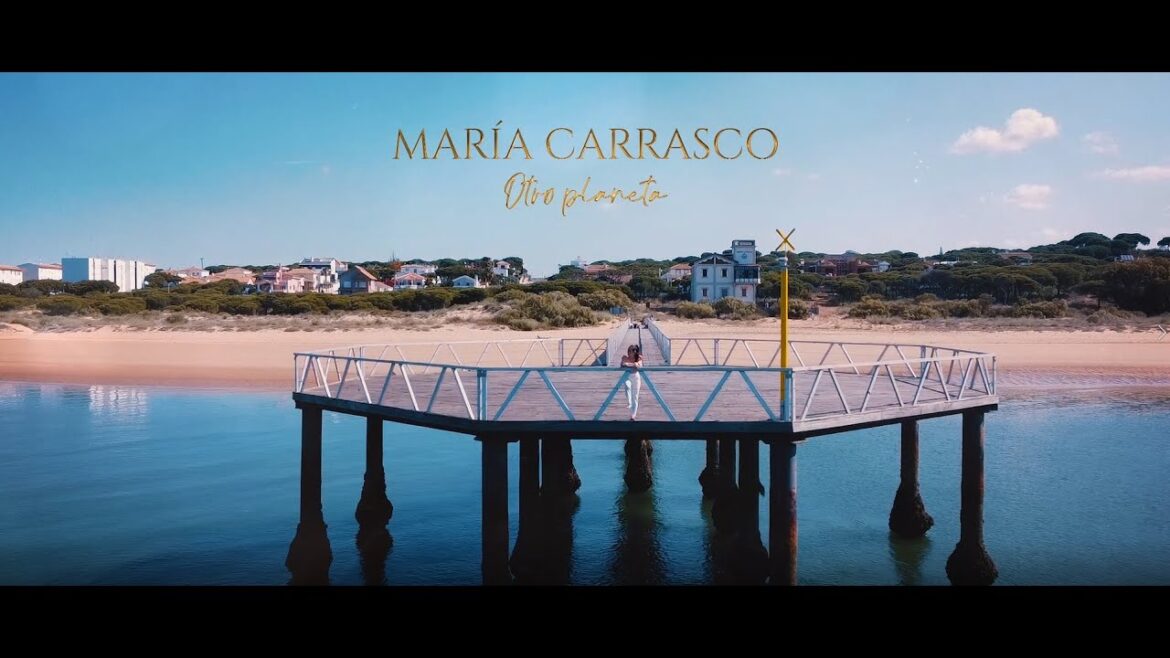 María Carrasco - Otro Planeta (Videoclip Oficial)