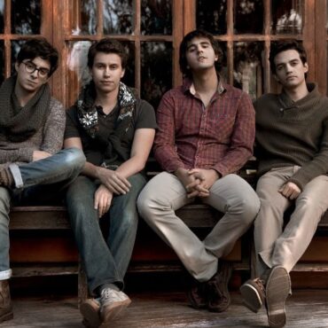 Morat - Cómo Te Atreves (Video Oficial)