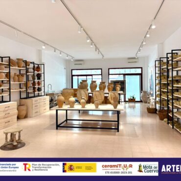 Inaugurada la exposición “el papel de la mujer en la alfarería” en un nuevo espacio del museo de la alfarería de Mota del Cuervo - SURCO CLM, Diario digital